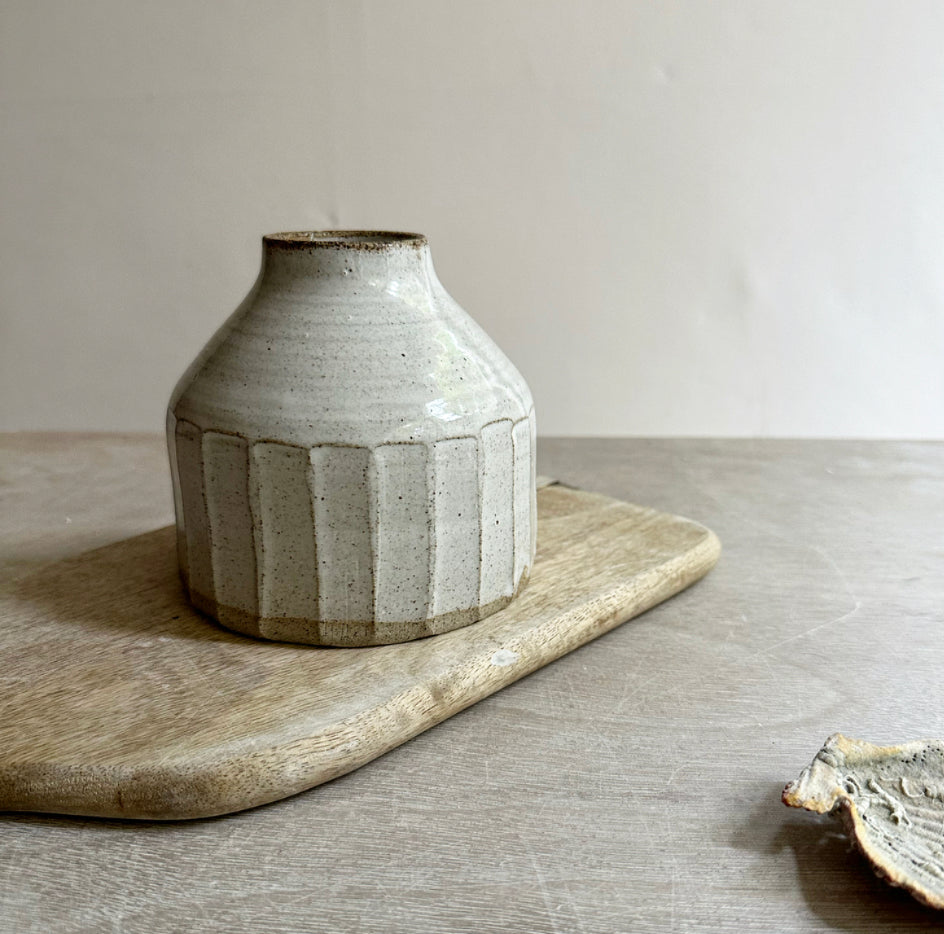 Apana Vase